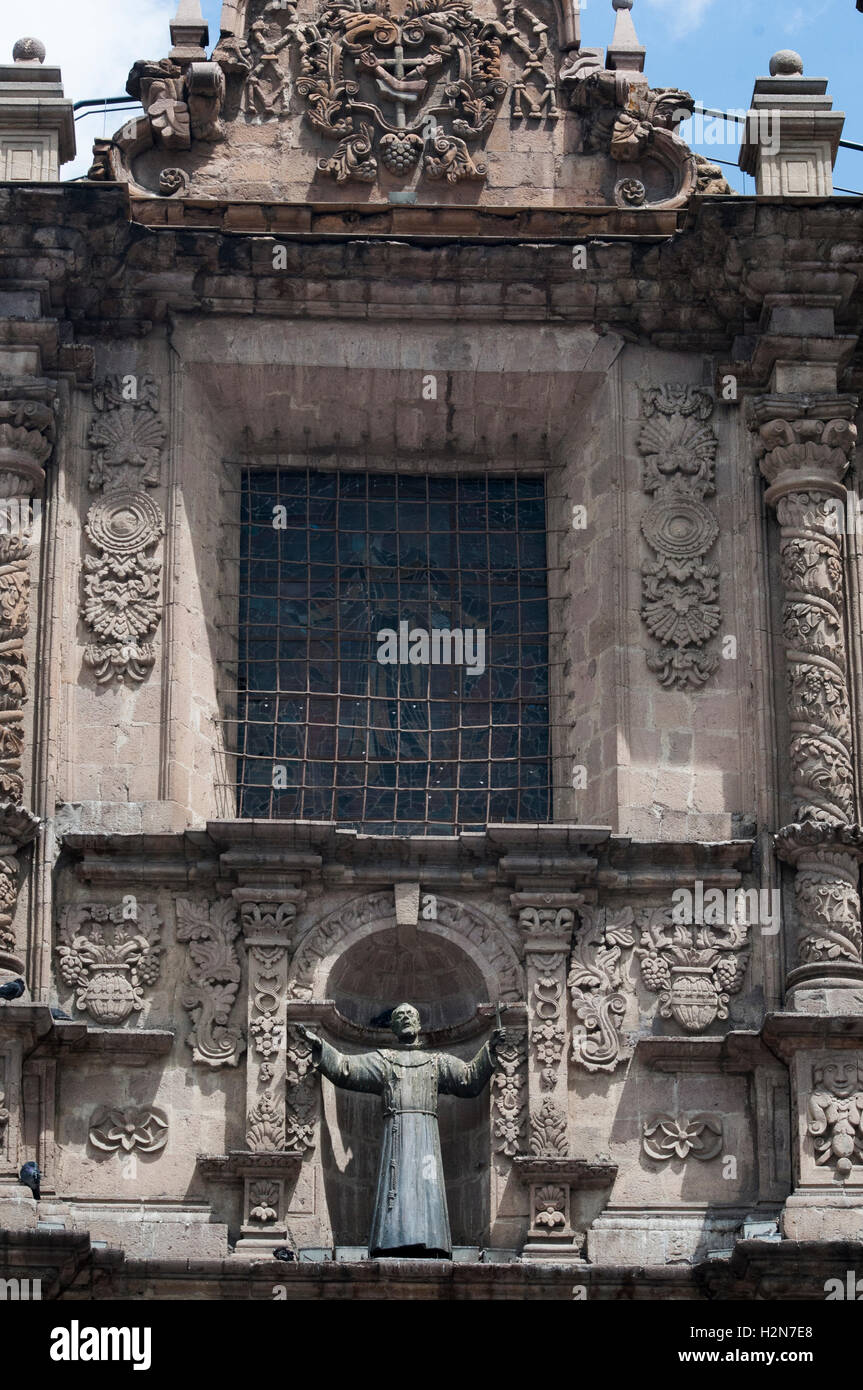 Basilica san francisco la paz hi-res stock photography and images - Alamy