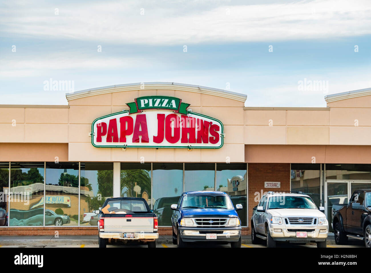 Papa John S Pizza High Resolution Stock Photography And Images Alamy