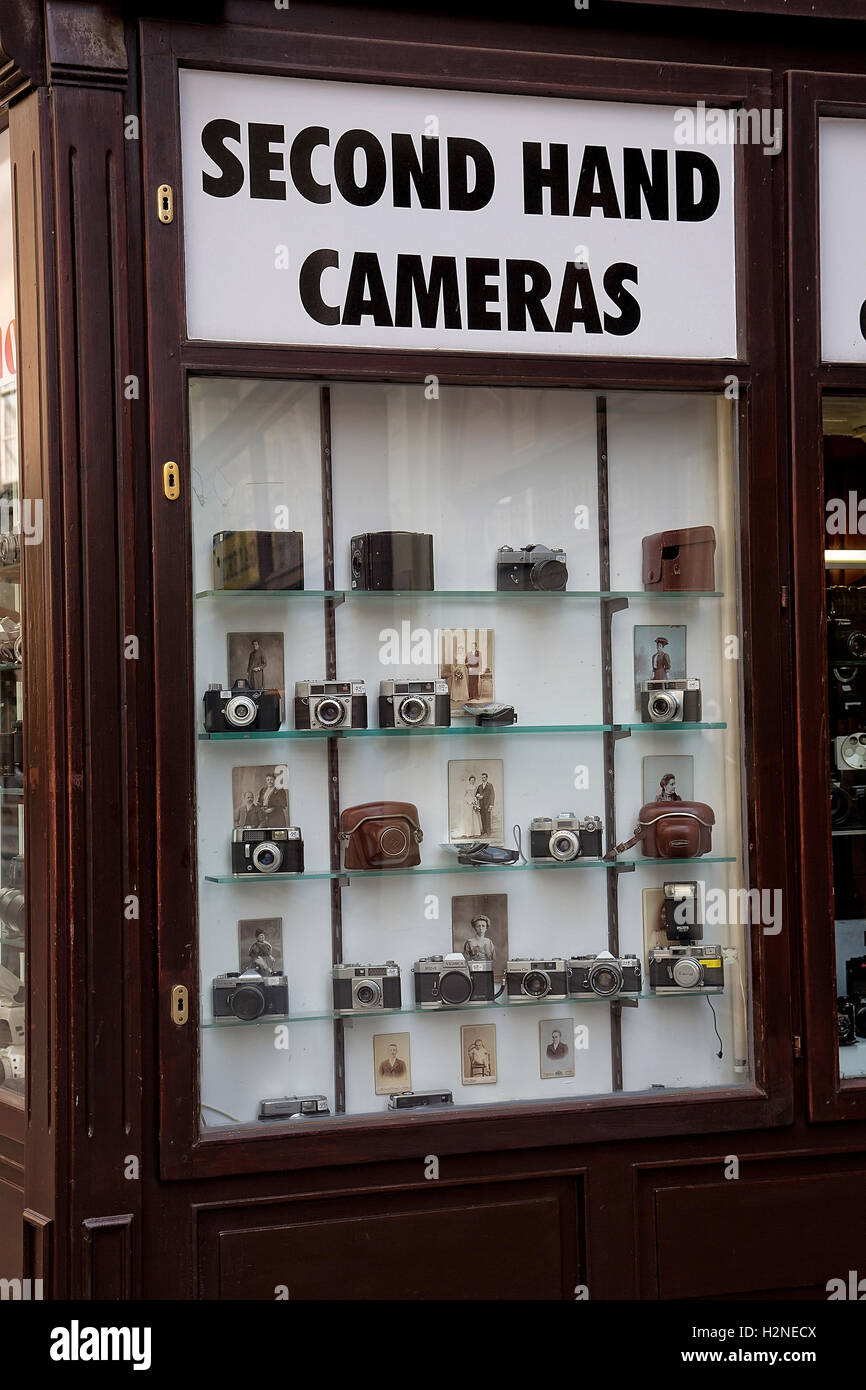 Second hand cameras shop in Vienna Stock Photo Alamy