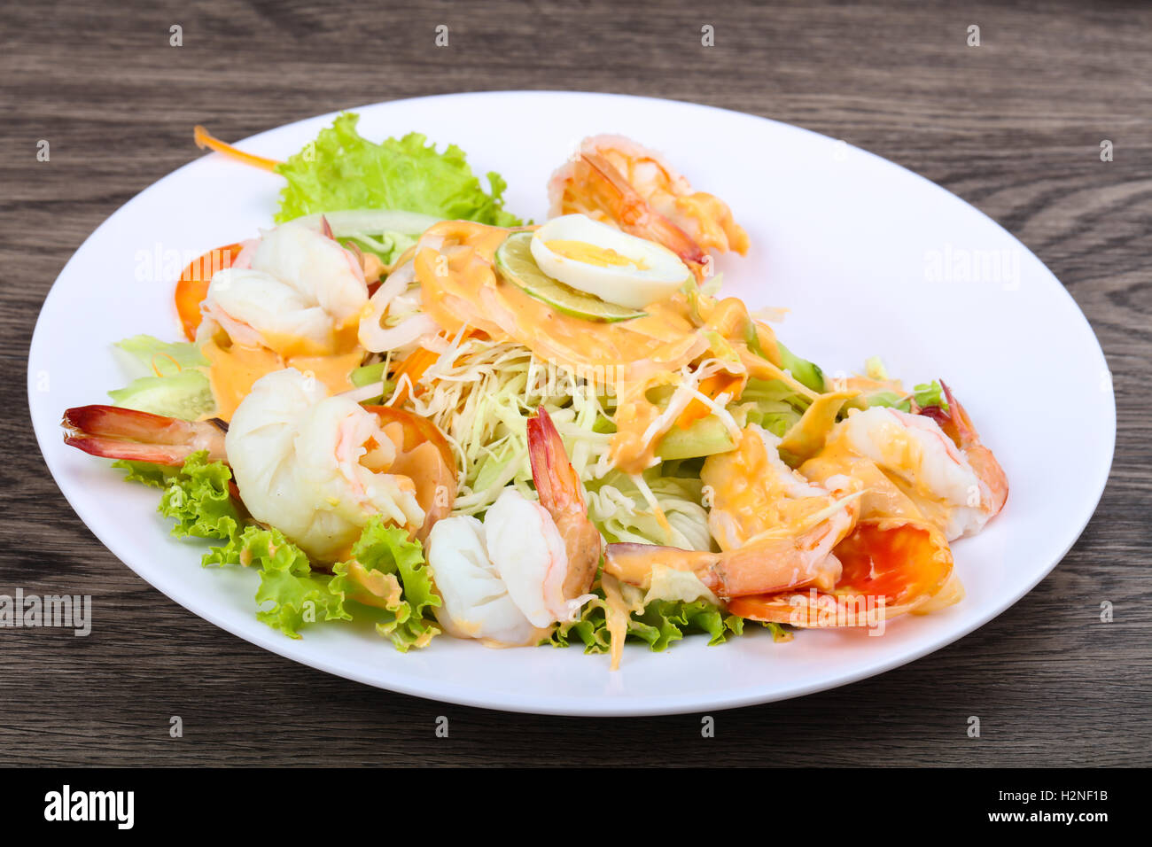 Shrimp cocktail with 1000 islands sauce and lime Stock Photo Alamy