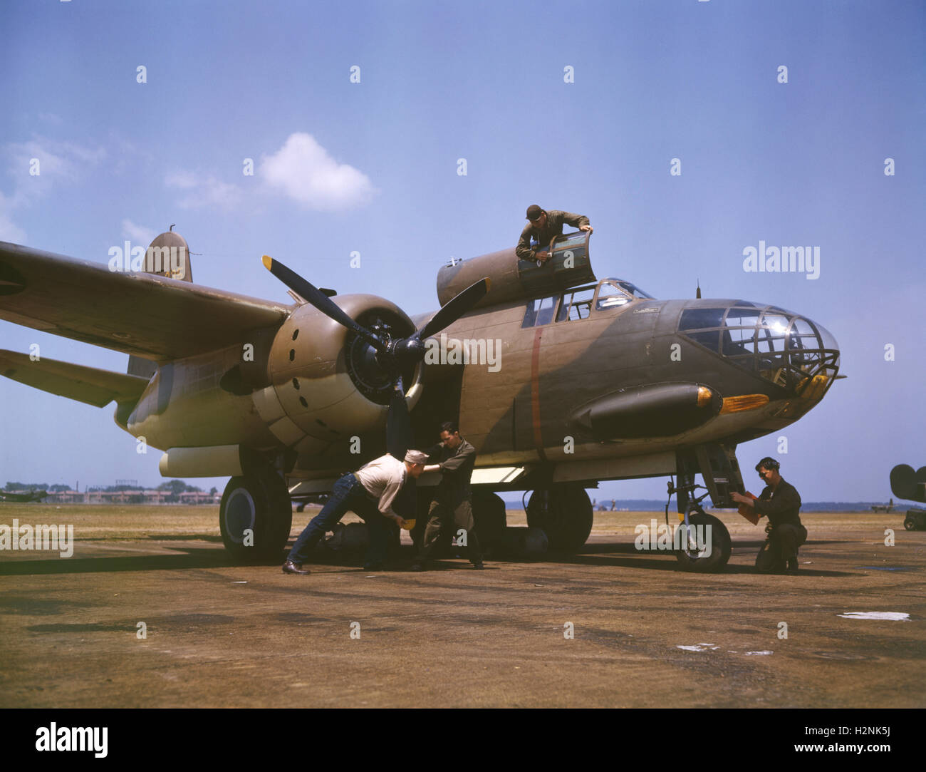 Mechanics Servicing A-20 Bomber, Langley Field, Langley Air Force Base, Hampton, Virginia, USA, Alfred T. Palmer, U.S. Office of War Information, July 1942 Stock Photo