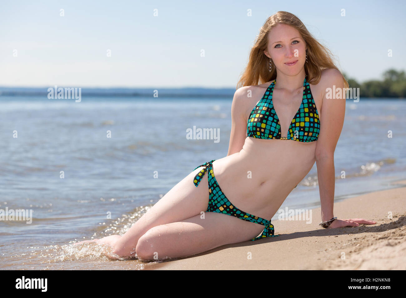 190 Young Woman Enjoying Herself Beach Stock Photos - Free & Royalty-Free  Stock Photos from Dreamstime