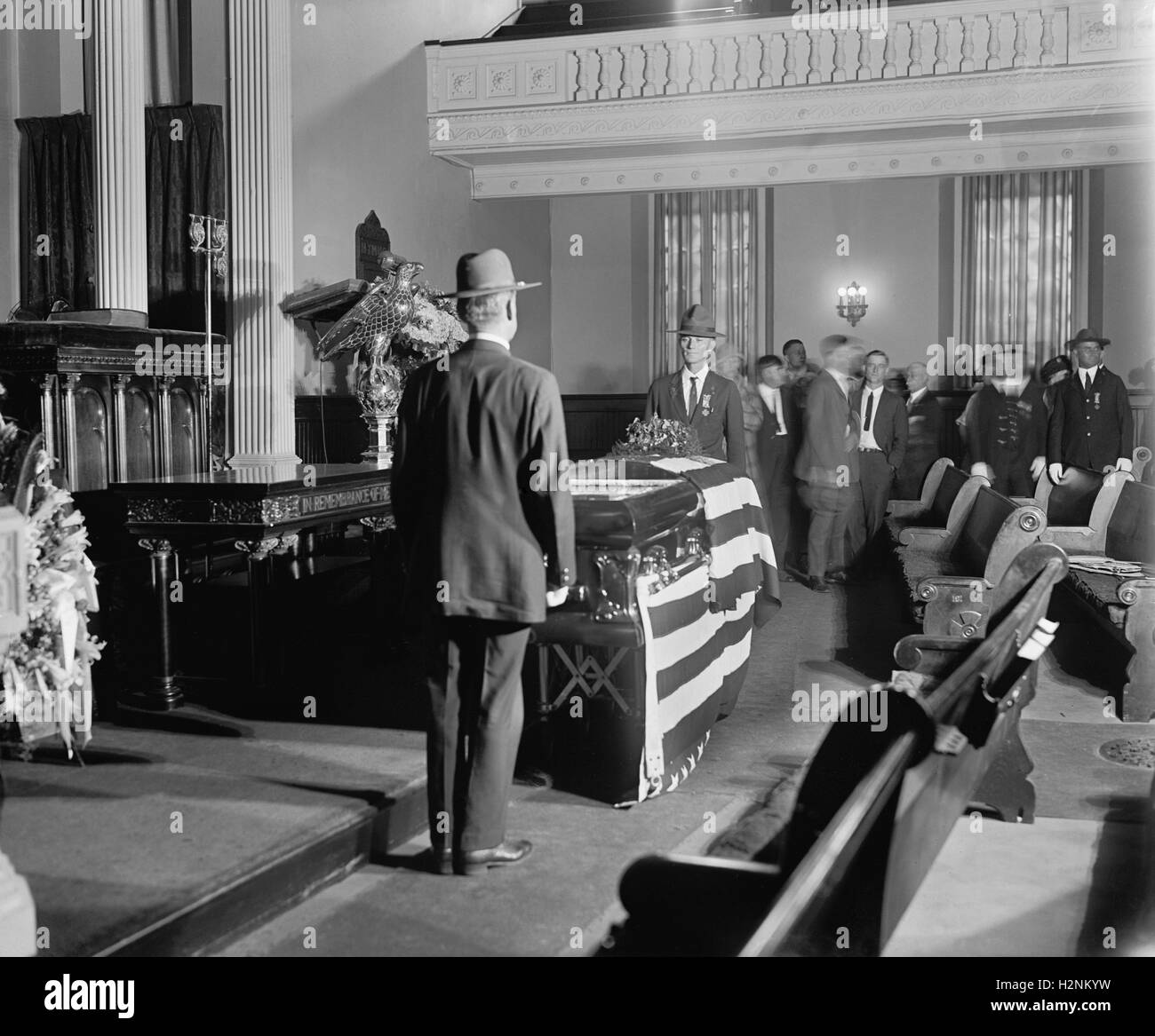 Body of William Jennings Bryan Lying in State, New York Avenue Presbyterian Church, Washington DC, USA, National Photo Company, July 30, 1925 Stock Photo