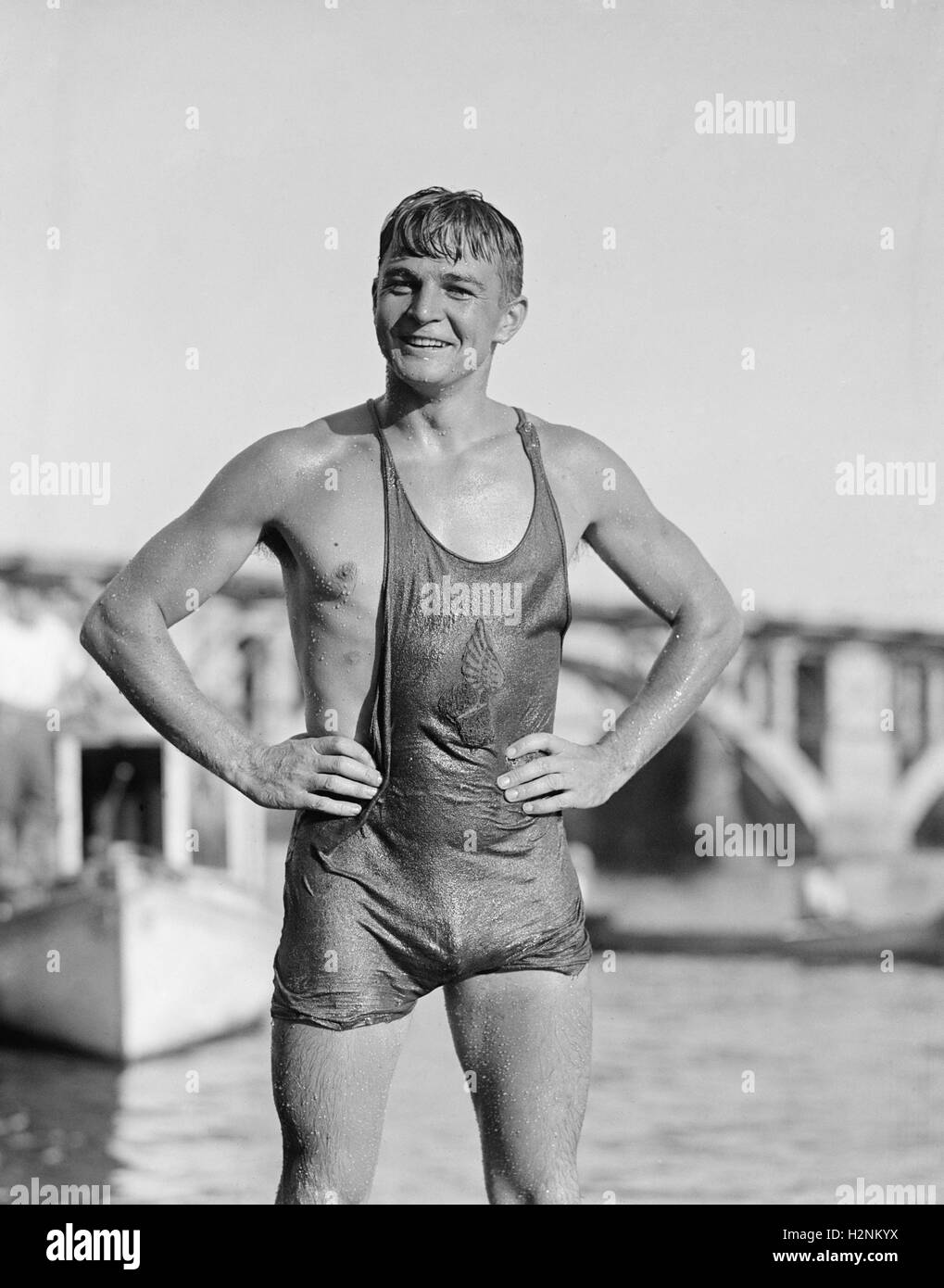 Sports swimming retro hi-res stock photography and images - Alamy