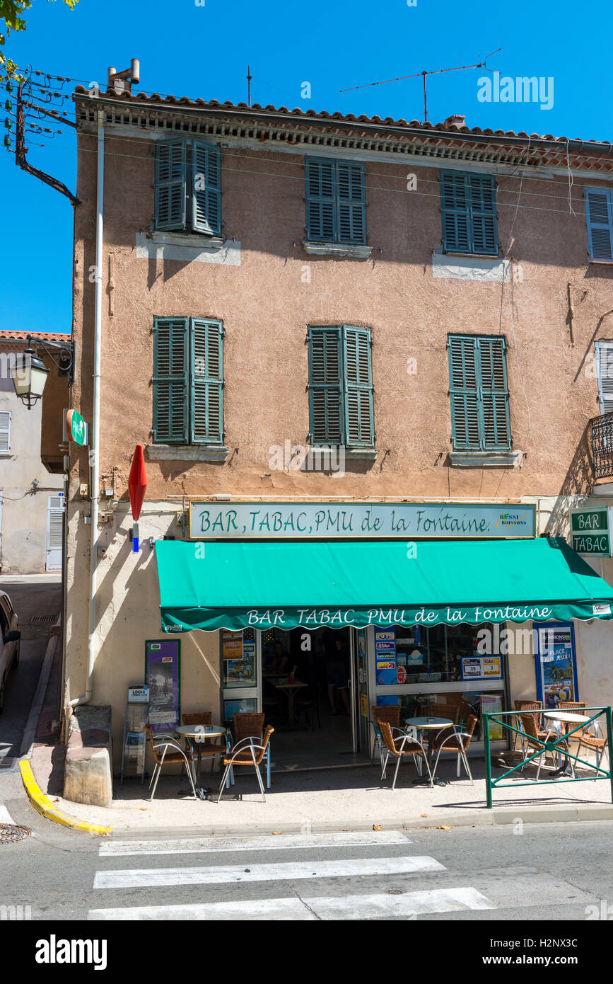 Bar and tabac shop, Pierrefeu, Provence-Alpes-Côte d'Azur region, southeastern France Stock Photo