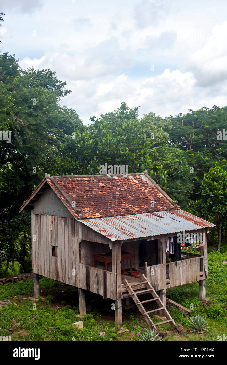 Buddhist monks living quarters hires stock photography and images Alamy
