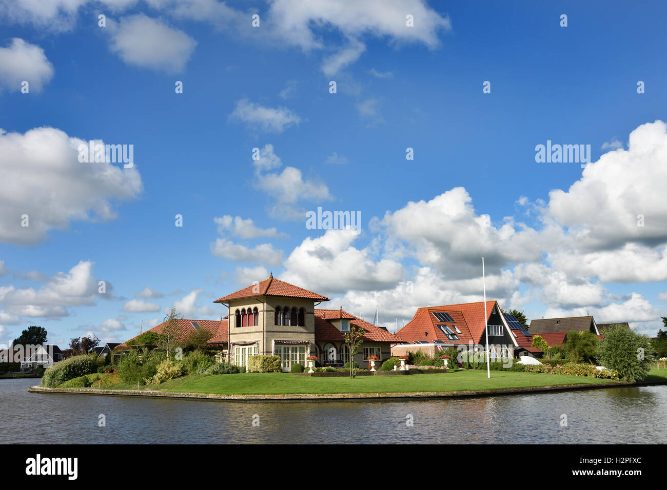 Modern villa franeker hires stock photography and images Alamy