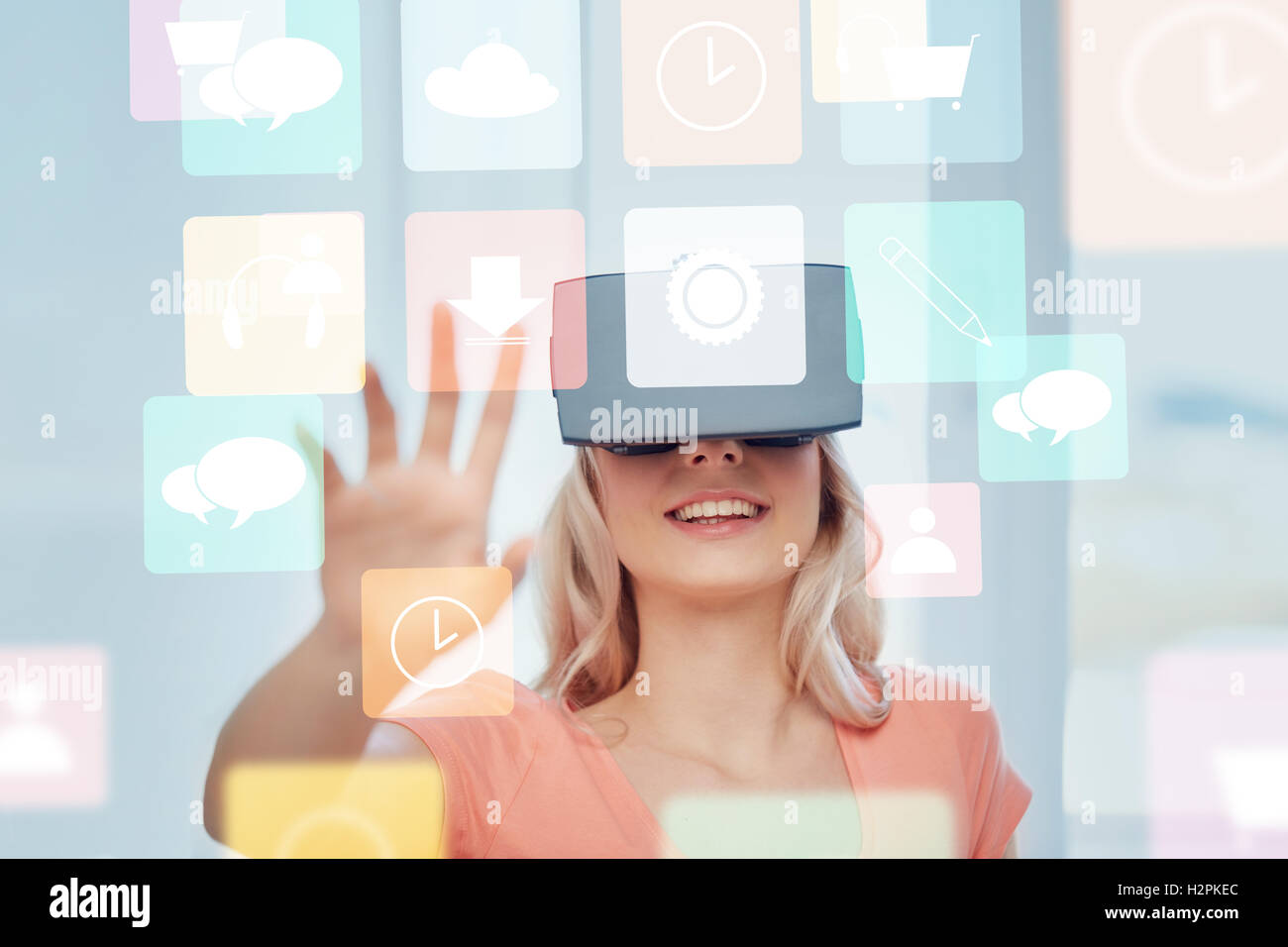 woman in virtual reality headset or 3d glasses Stock Photo - Alamy