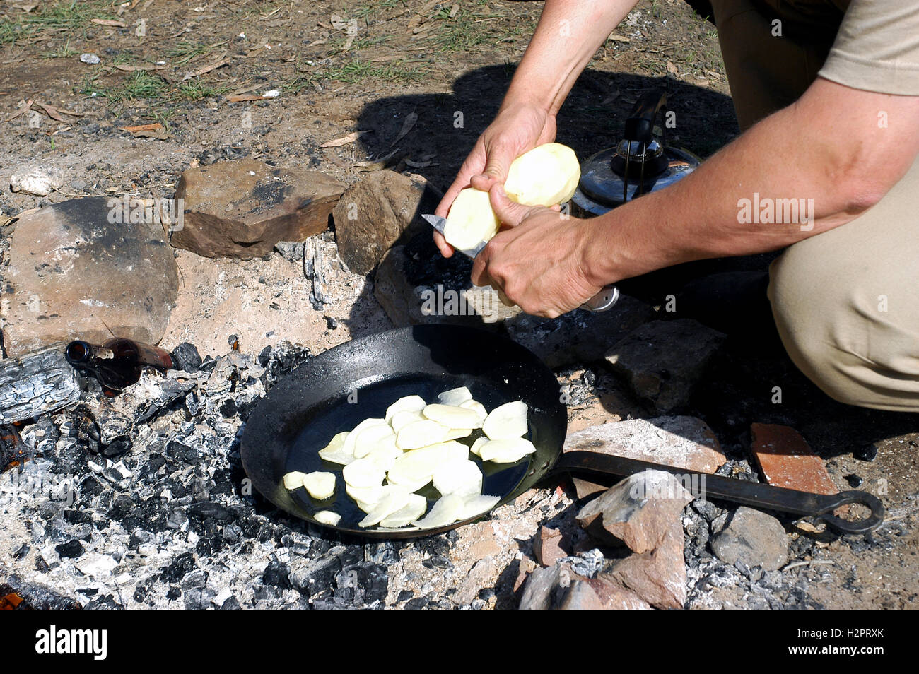 Australian cooking bush camp gold diggers Stock Photo Alamy