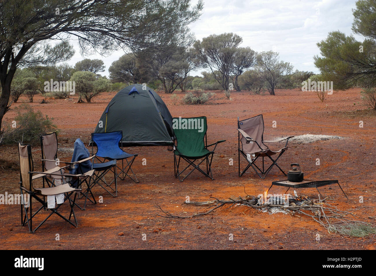 wilderness camping in the Australian bush Stock Photo Alamy