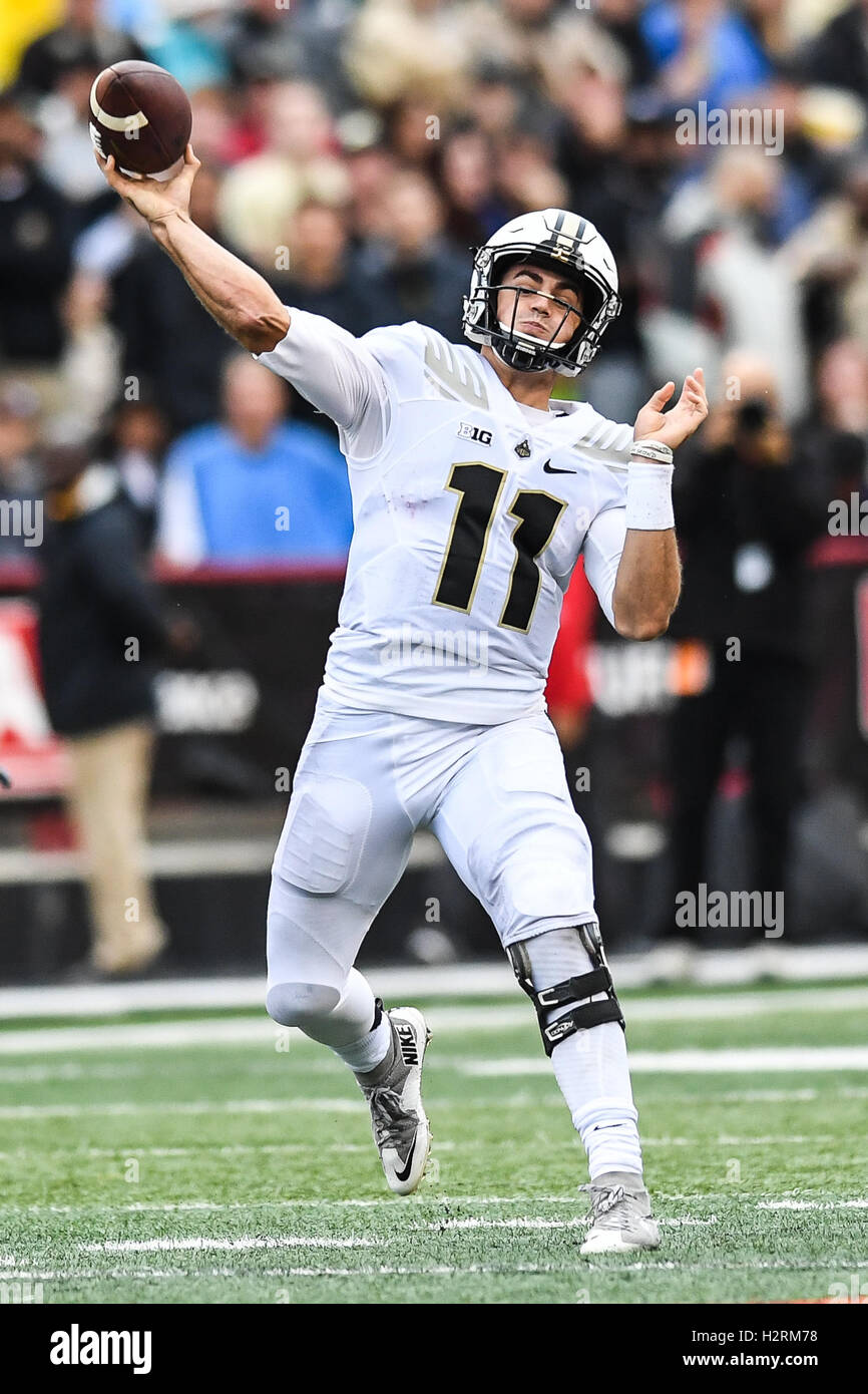 College Park, Maryland, USA. 1st Oct, 2016. Purdue quarterback DAVID