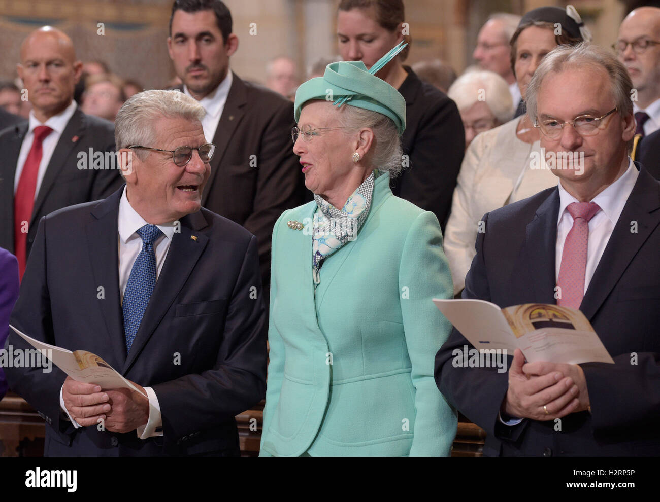 Wittenberg, Germany. 2nd Oct, 2016. German President Joachim Gauck (LR