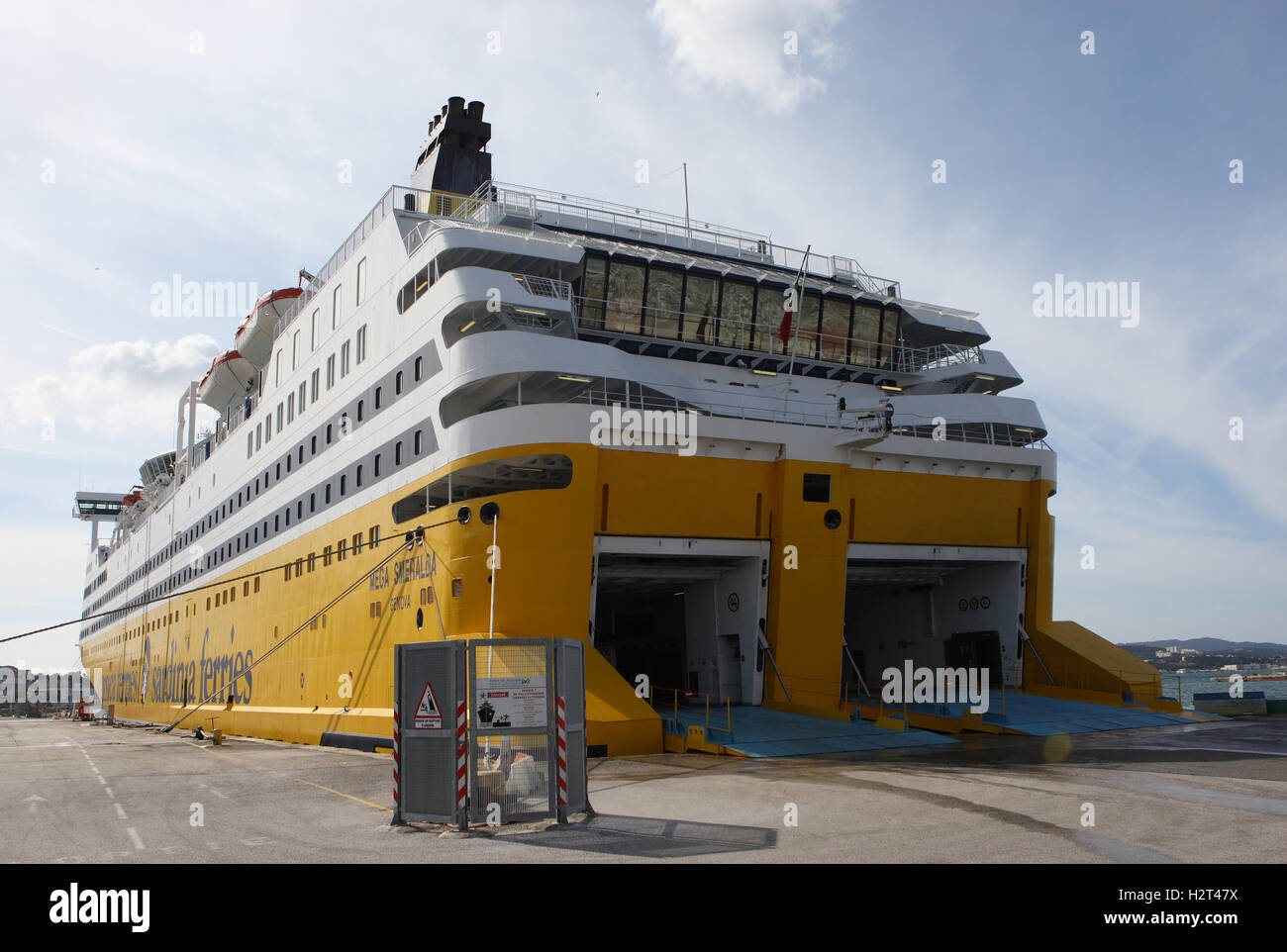 Toulon car hi-res stock photography and images - Alamy