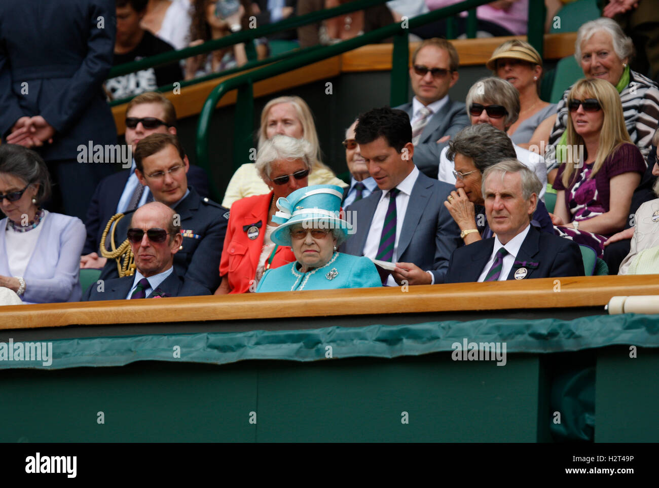 From left to right the Duke of Kent, Queen Elizabeth and club chairman Tim Phillips, in the back Tim Henman and Virginia Wade Stock Photo