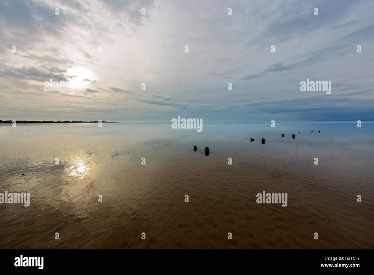 Morecambe bay lancashire night hi-res stock photography and images - Alamy