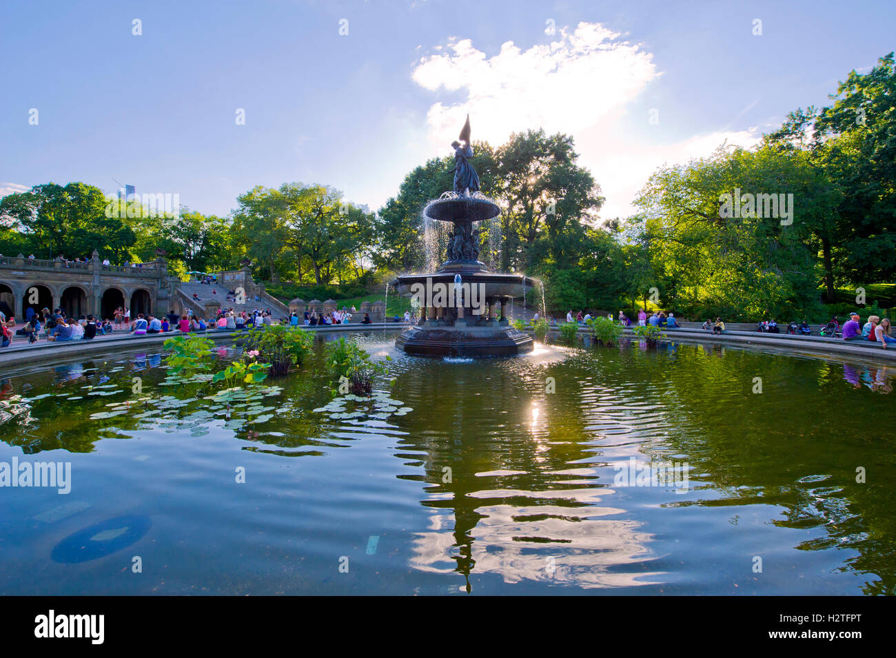 Bethesda Fountain in Central Park Stock Photo Alamy
