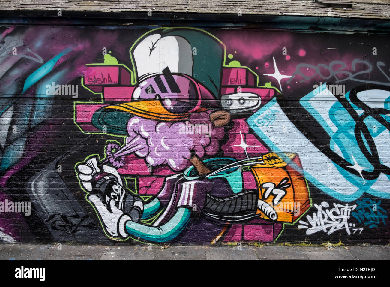 London, UK. 02nd October 2016. Graffiti and Street Art from various locations in London, UK, 02/10/2016 © Gary Mather/Alamy Live Stock Photo