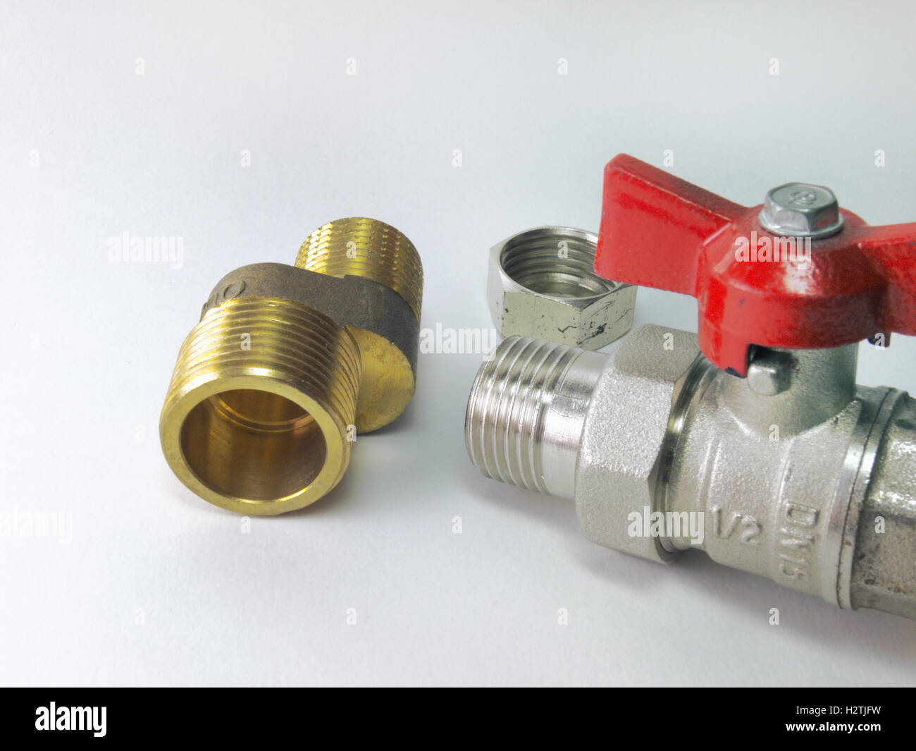 Ball valve, faucet eccentric and connection of threaded fittings. Close