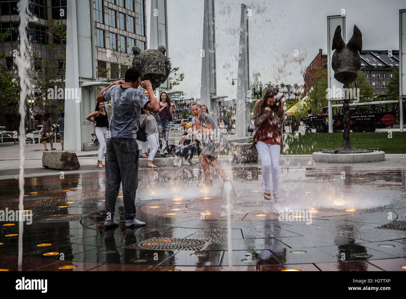 Young people having fun in the Rings Fountain, Boston Stock Photo Alamy
