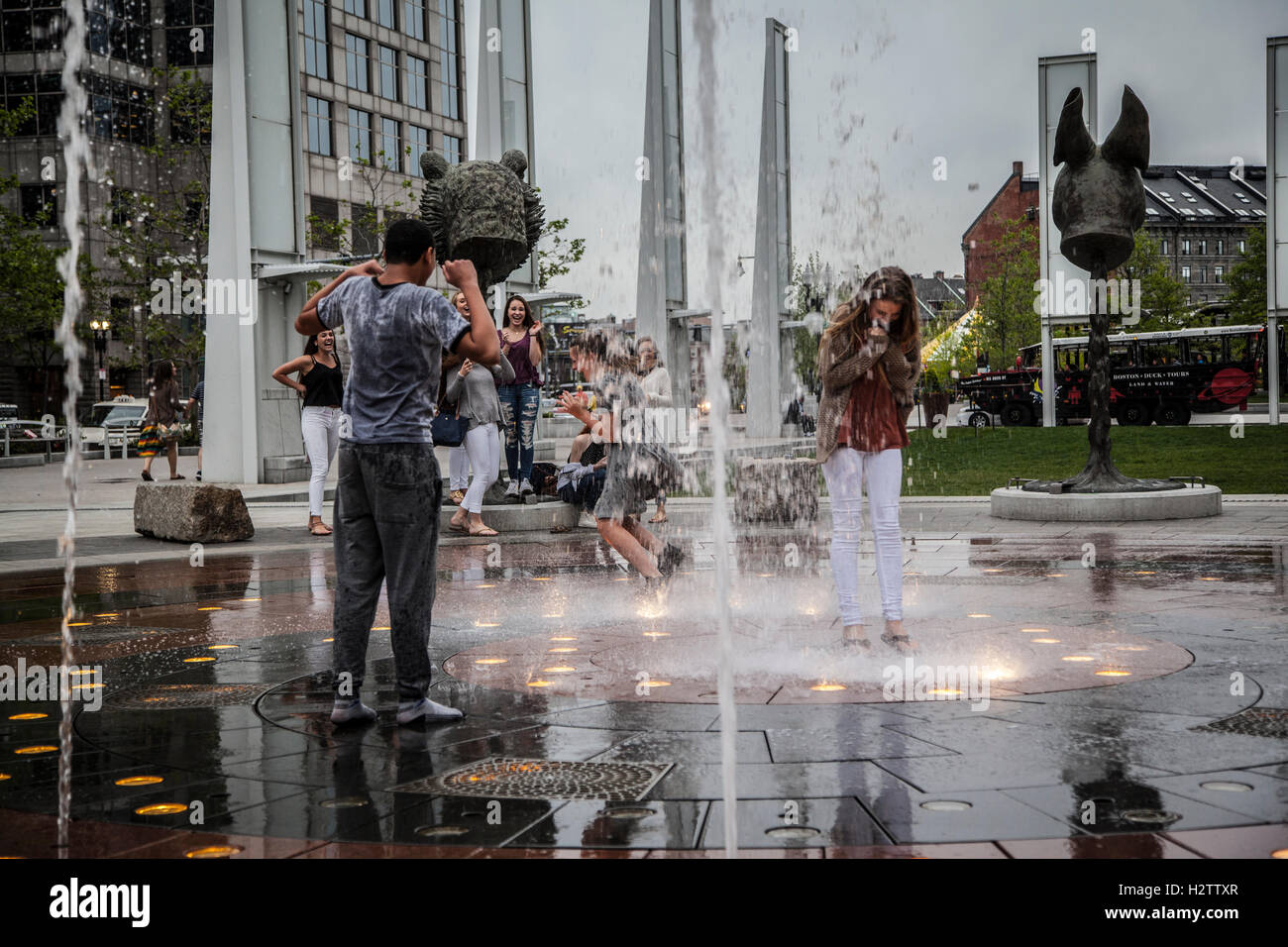 Young people having fun in the Rings Fountain, Boston Stock Photo Alamy