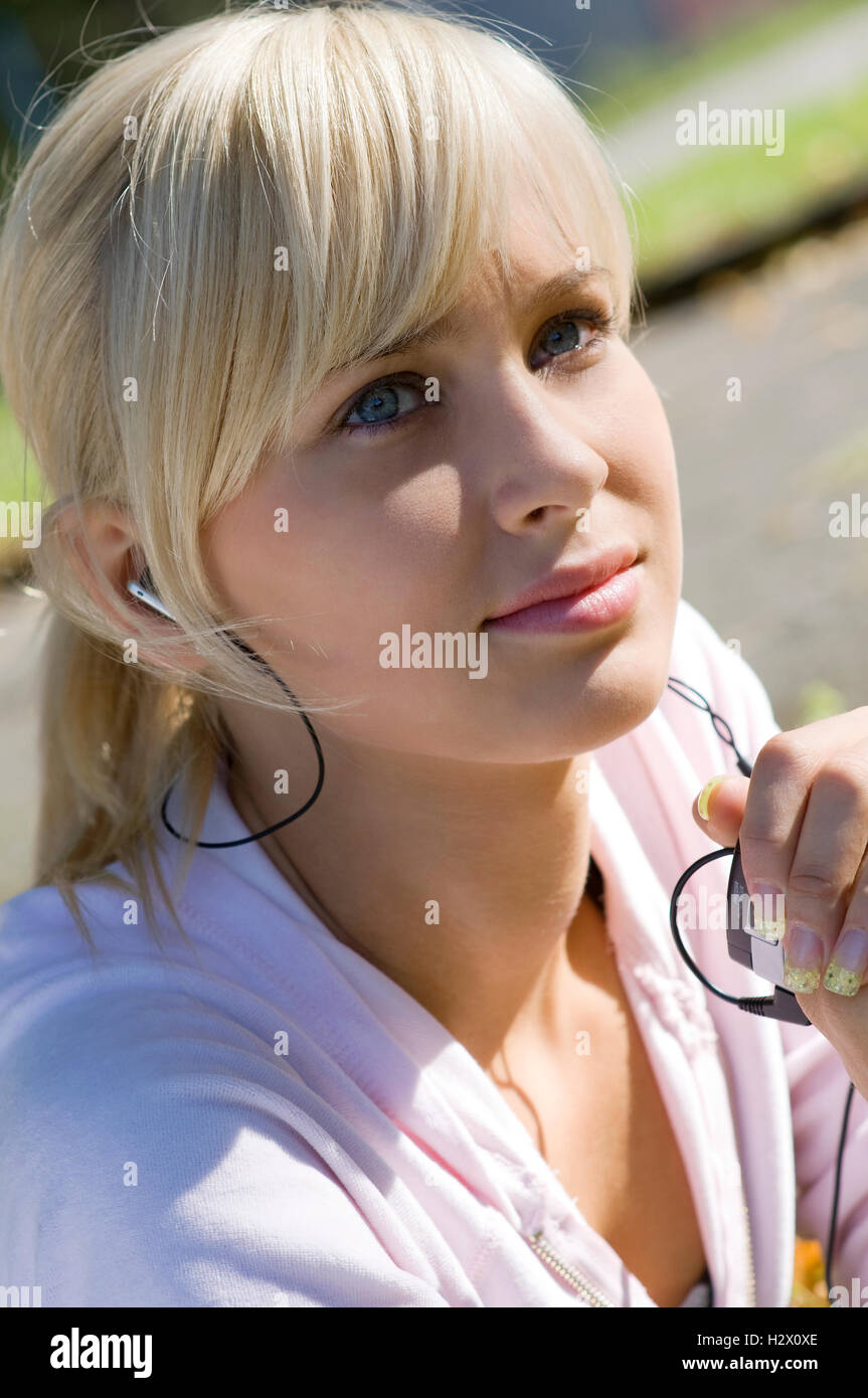 Portrait teen girl tree hi-res stock photography and images - Alamy