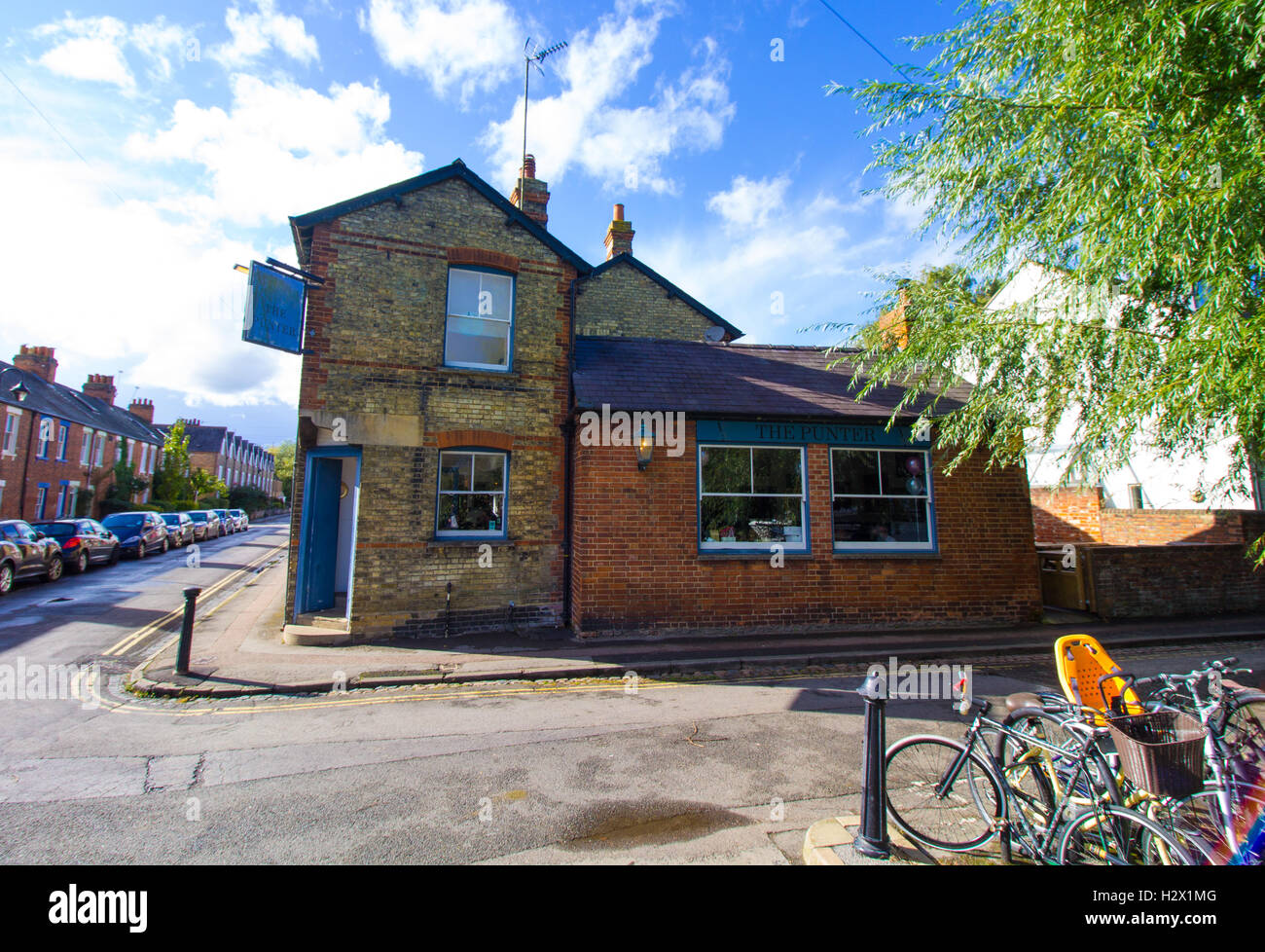 The Punter Pub in Osney, Oxford, pictured on a sunny Autumn day. Stock Photo
