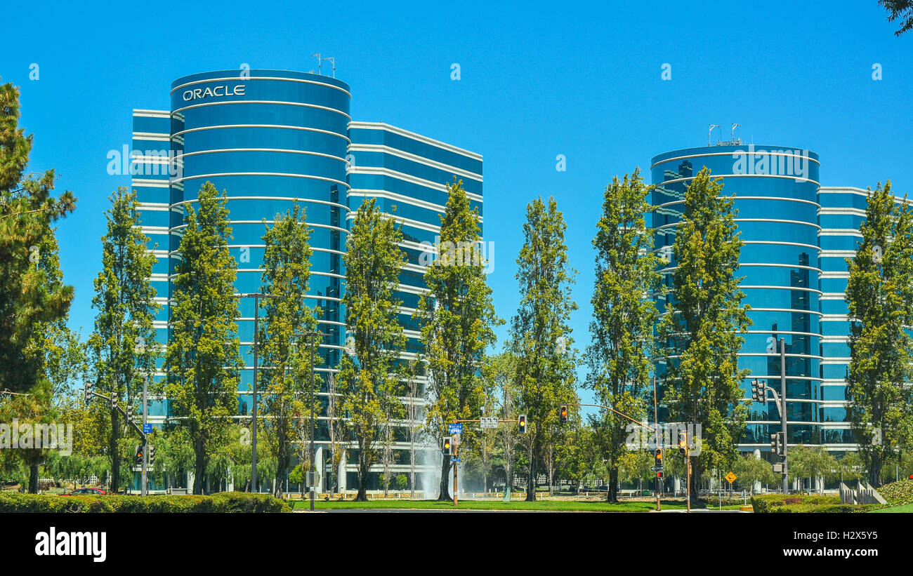 Redwood City, CA - Aug. 7, 2016: The Oracle Corporation, a high technology computer software and hardware company. Stock Photo