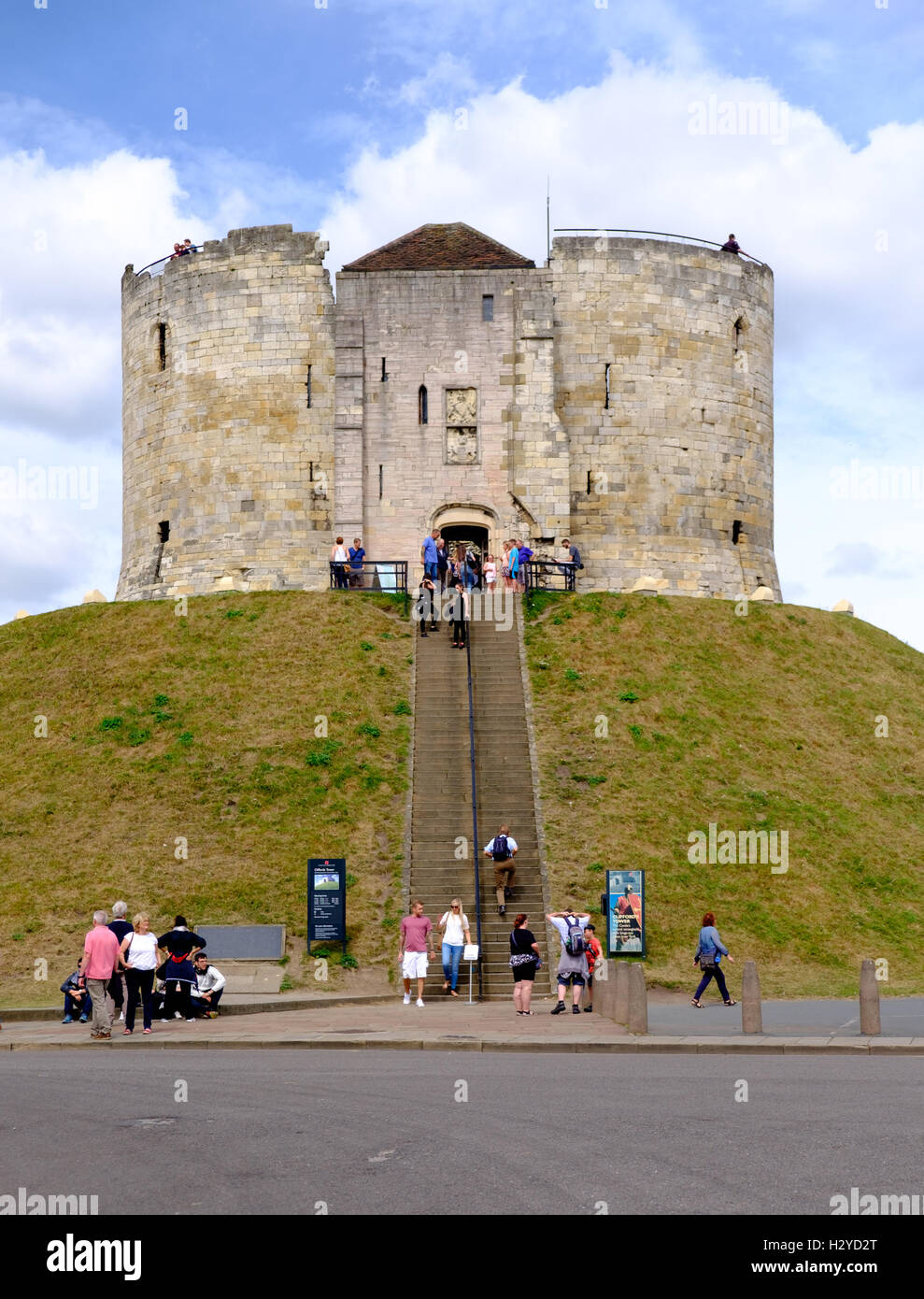Clifford tower york hires stock photography and images Alamy