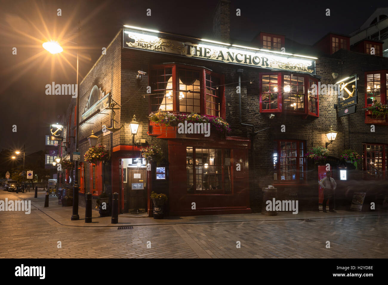 Anchor pub south london hi-res stock photography and images - Alamy