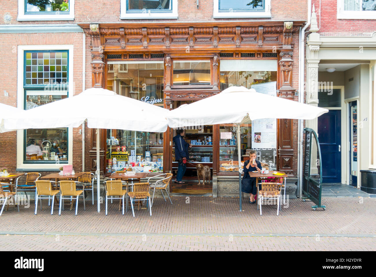 Confectionery shop with outdoor terrace on Botermarkt in old town of