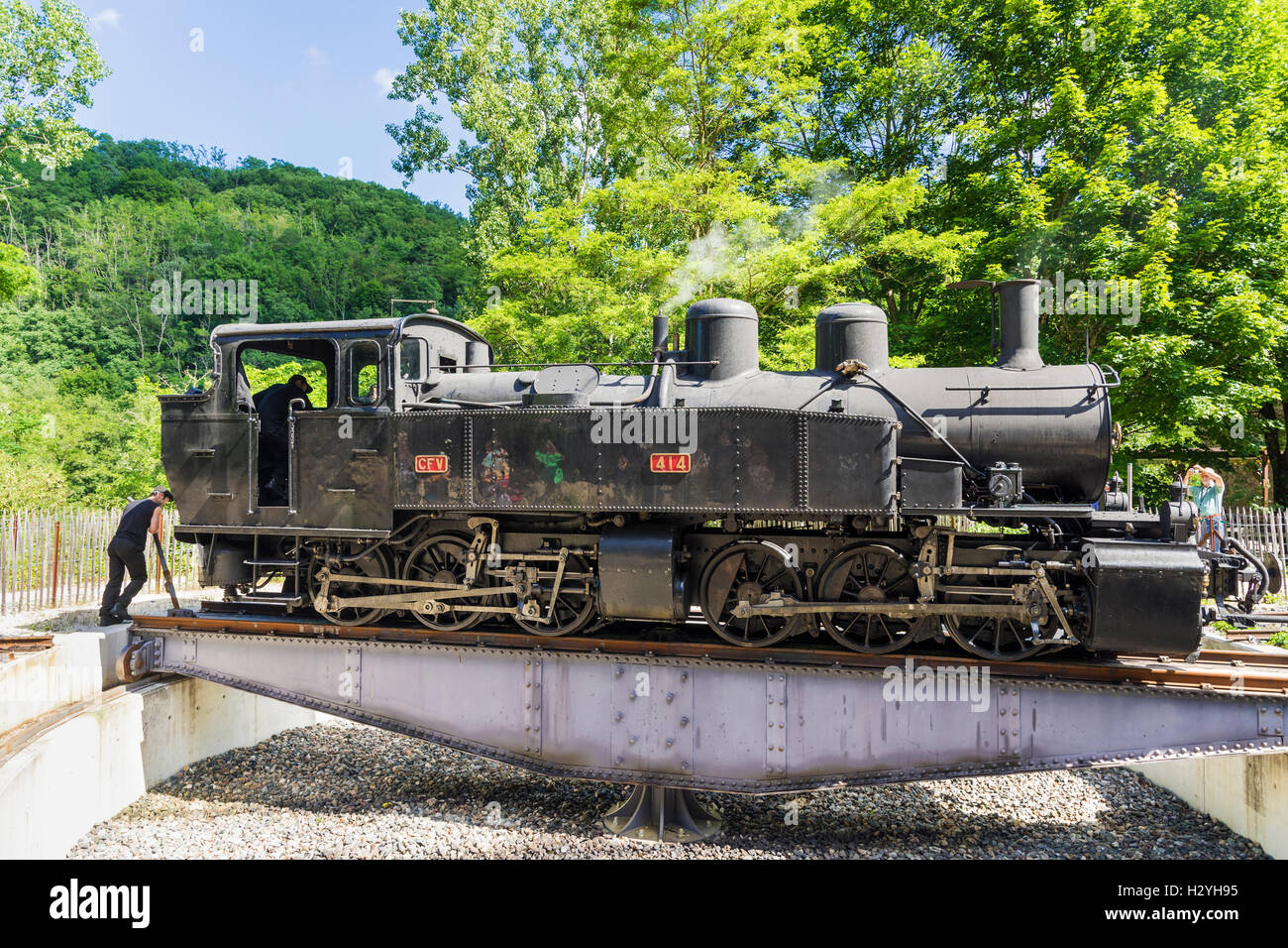Locomotive turntable on the Train de l'Ardèche tourist train, Colombier le Vieux – Saint-Barthélémy le Plain, Ardèche, France Stock Photo