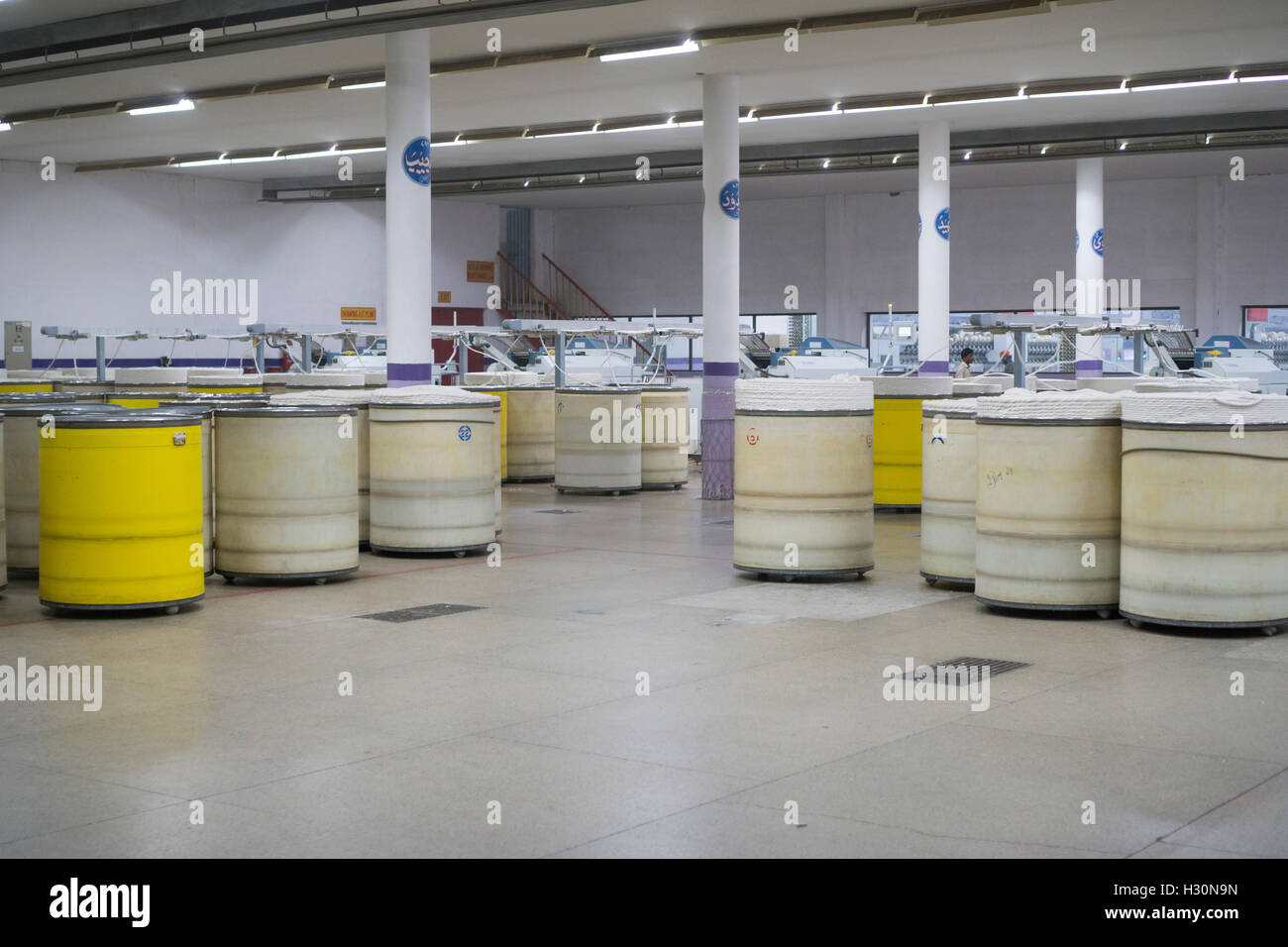 Cotton industry pakistan hires stock photography and images Alamy