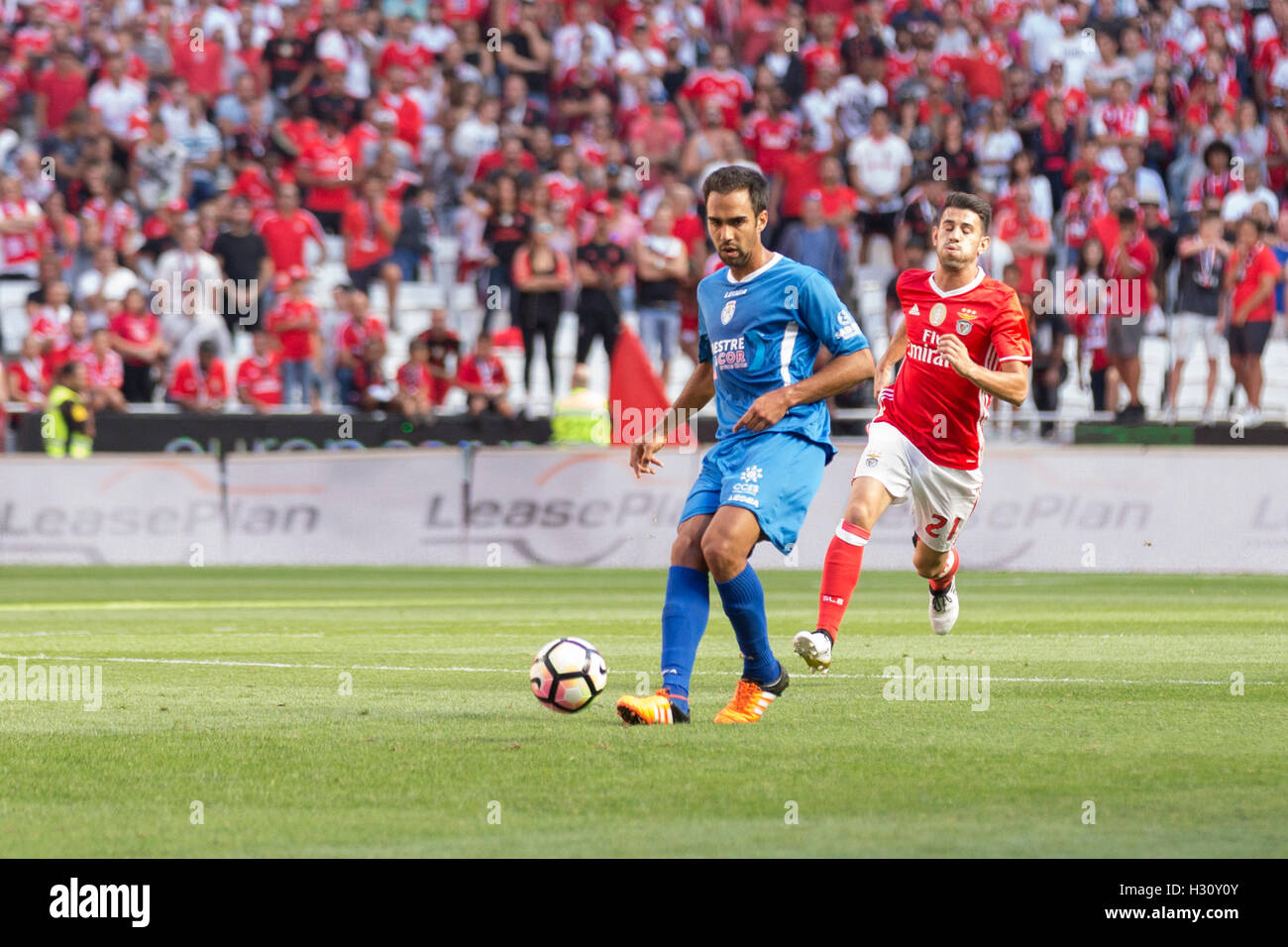Lisbon, Portugal. 2 Oct, 2016. Feirense's Portuguese defender Paulo Monteiro (37) in action during the game SL Benfica vs GD Feirense Credit:  Alexandre de Sousa/Alamy Live News Stock Photo