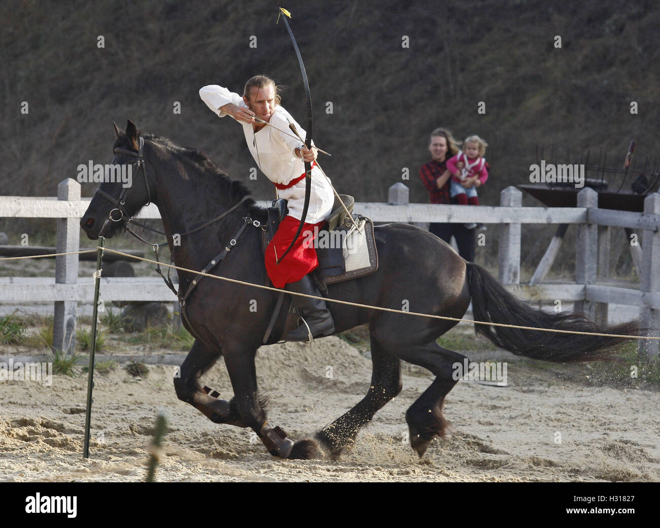 Horse archer hi-res stock photography and images - Alamy