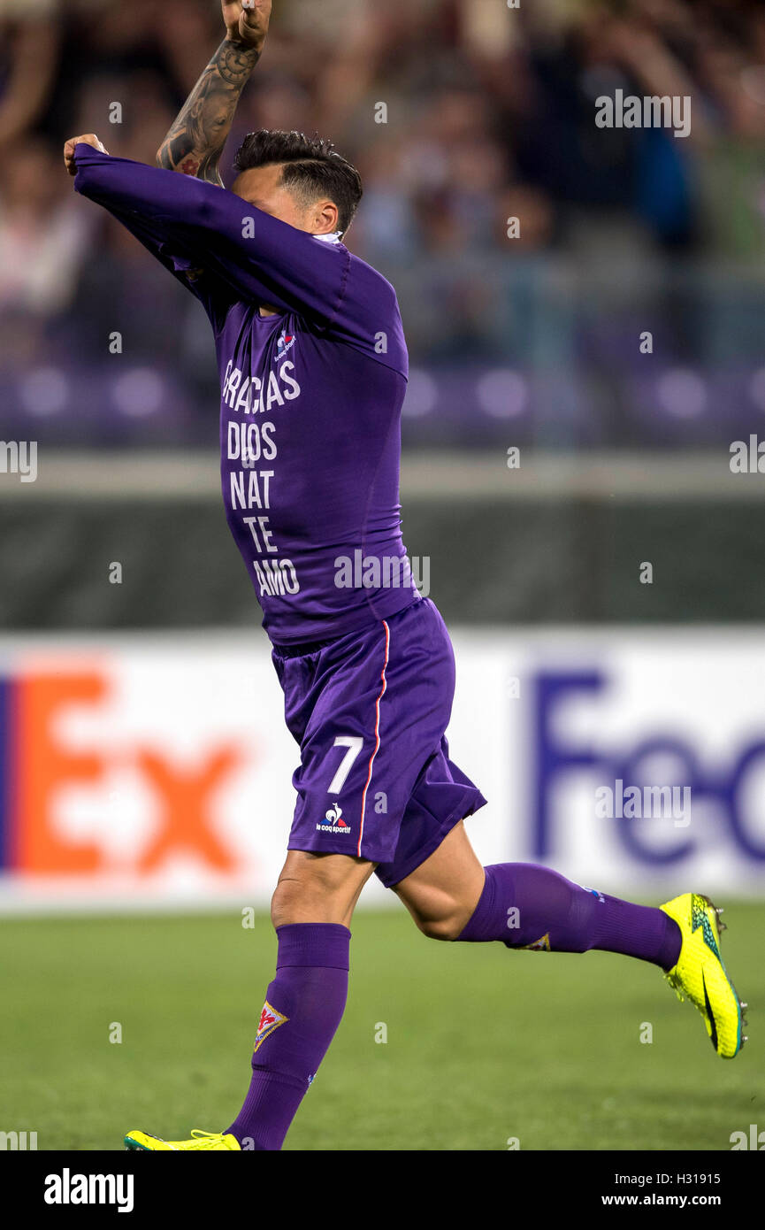 Mauro Zarate (Fiorentina), SEPTEMBER 29, 2016 - Football / Soccer : Mauro  Zarate of Fiorentina celebrates after scoring his side fourth goal during  the UEFA Europa League Group J match between ACF
