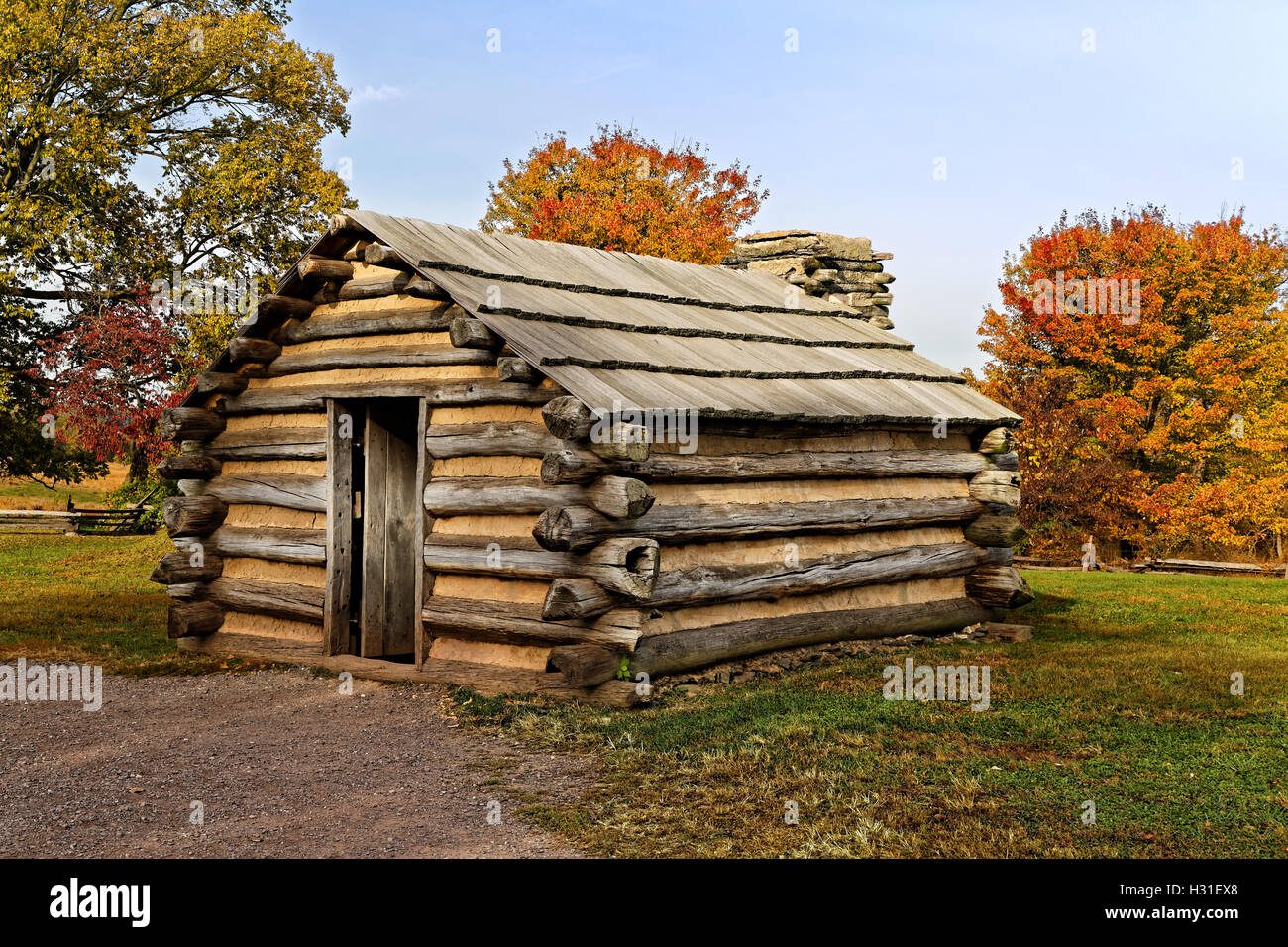 Reproduction of cabins used by Revolutionary War soldiers during the winter  of 1777-78 under the command of George Washington Stock Photo - Alamy
