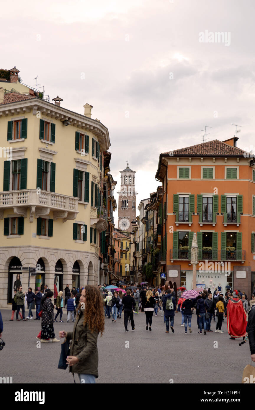 Verona Clock {Pick Up Only} main image 0