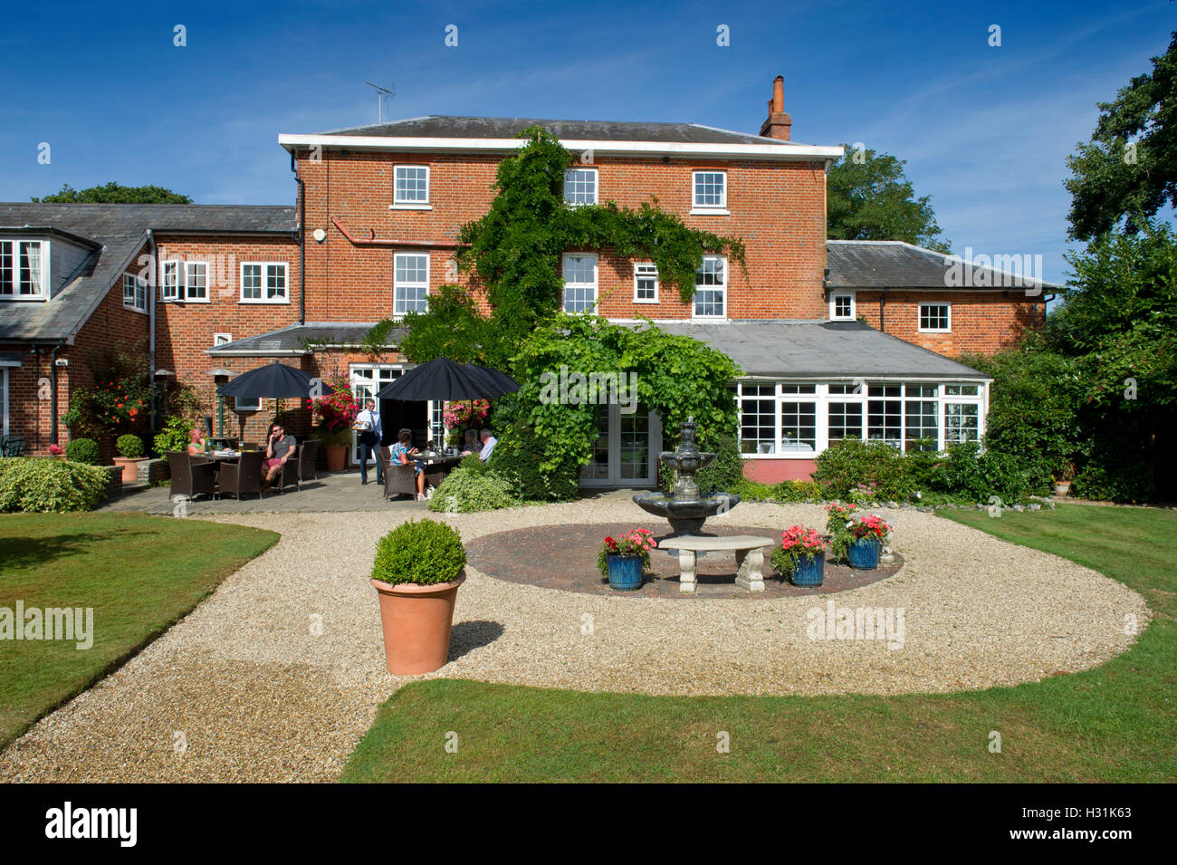 'Mill House Hotel', Swallowfield, Berkshire, UK. 'afternoon tea' cake