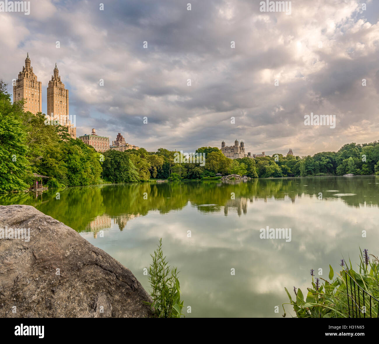 At the Lake in Central Park, New York City Stock Photo - Alamy