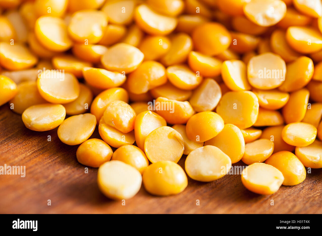 Yellow Split Peas Stock Photo Alamy