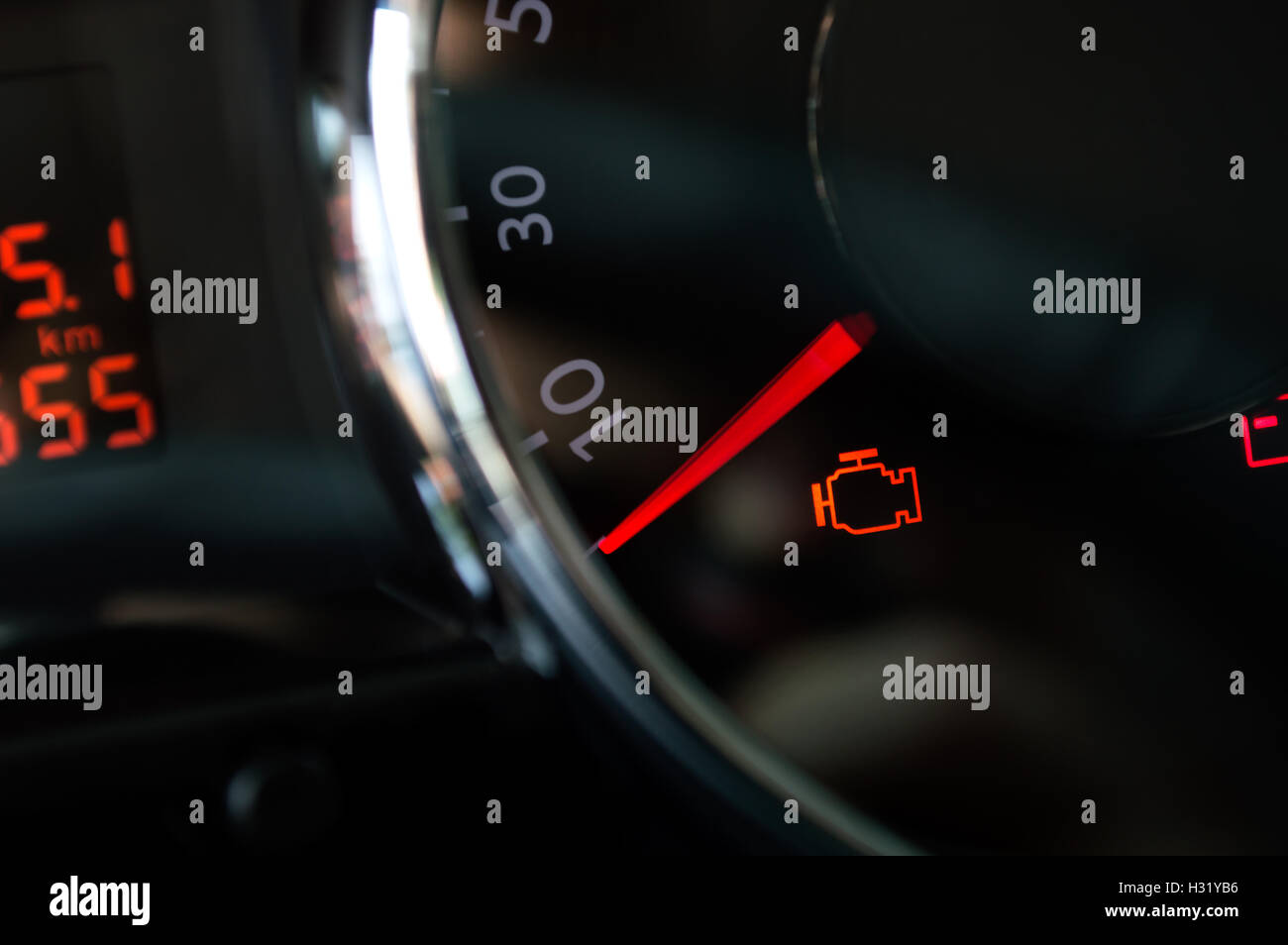 What Do Your Dashboard Warning Lights Mean? AutoZone Gauge