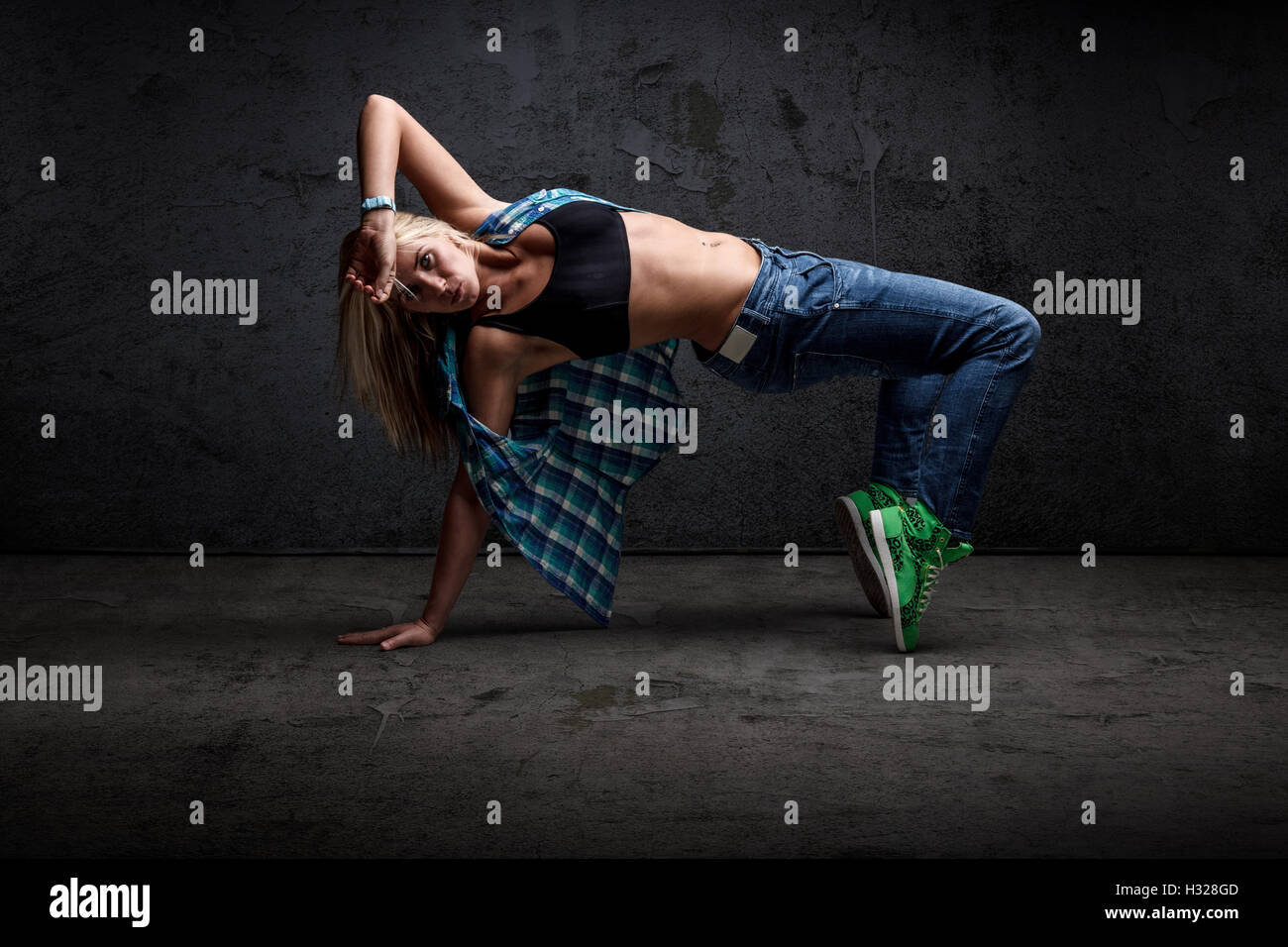 Girl dancing hip hop Stock Photo Alamy