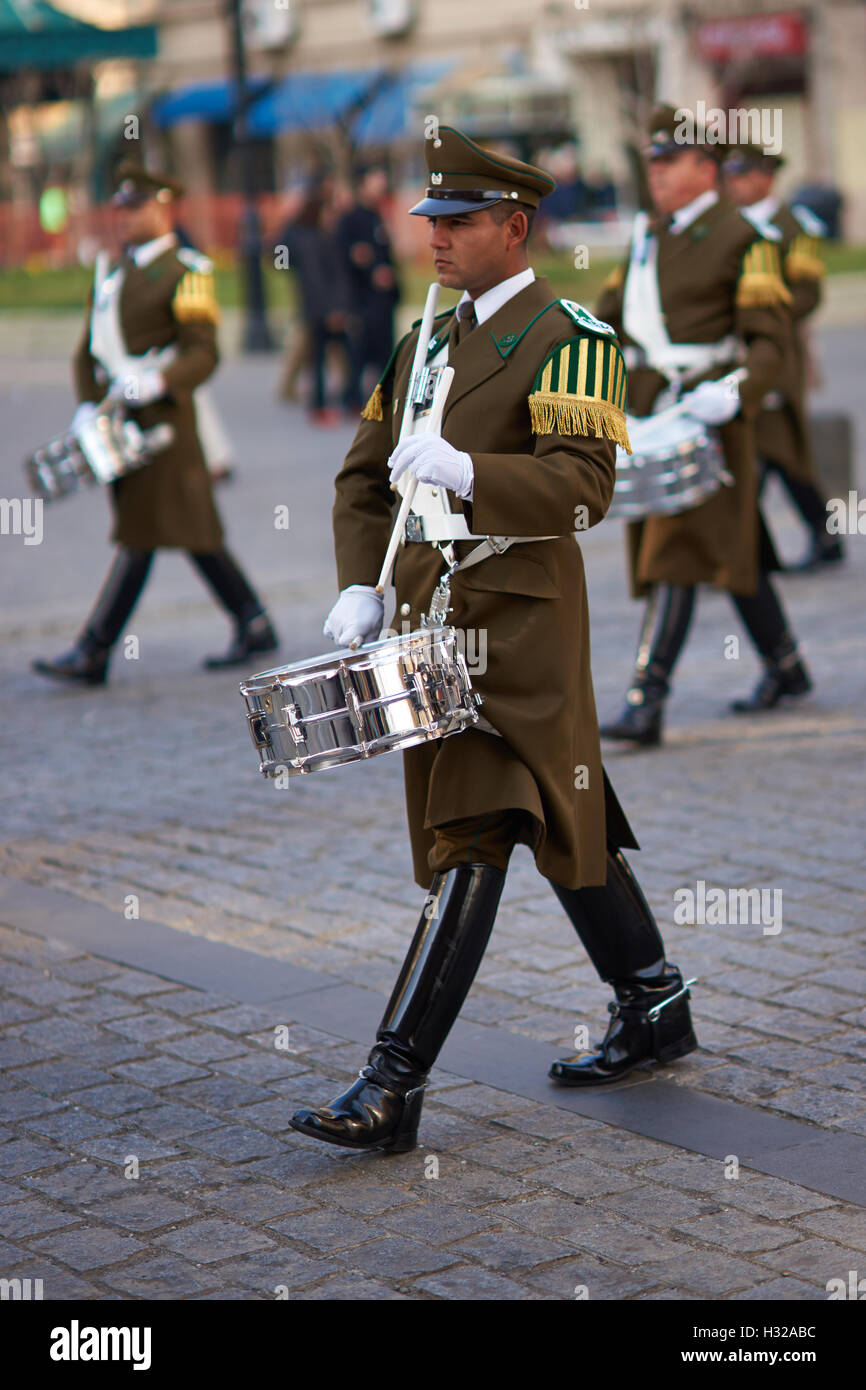 Military snare drum hi-res stock photography and images - Alamy