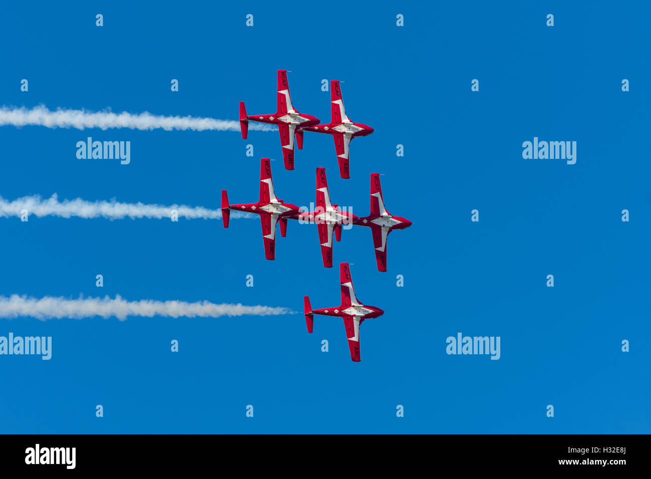 Six jets formation hi-res stock photography and images - Alamy