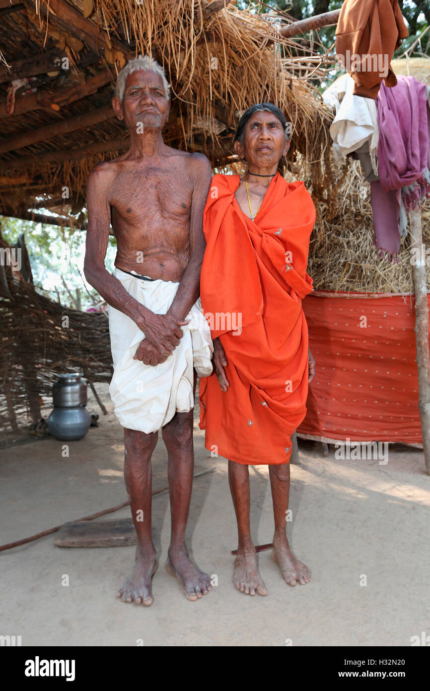 Couple, BHATRA TRIBE, Ulnar Vilage, Chattisgadh, India Stock Photo