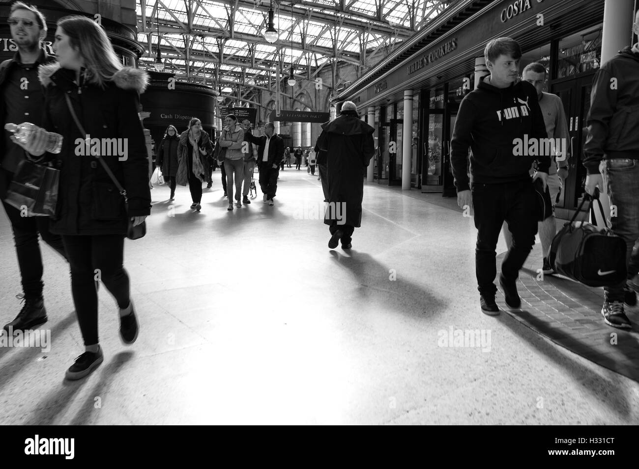 Rush Hour Glasgow Stock Photo Alamy