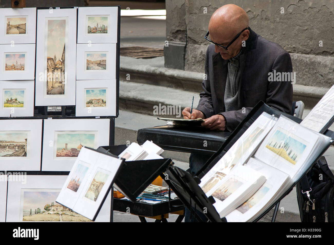 Local painter, Piazzale degli Uffizi, Florence, Tuscany, Italy Stock Photo