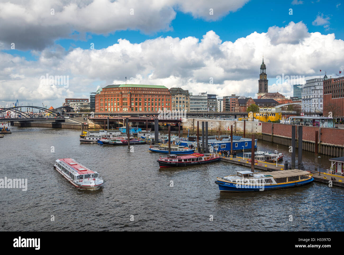 River port with boats, behind Saint Michael's Church, Hamburg, Germany Stock Photo