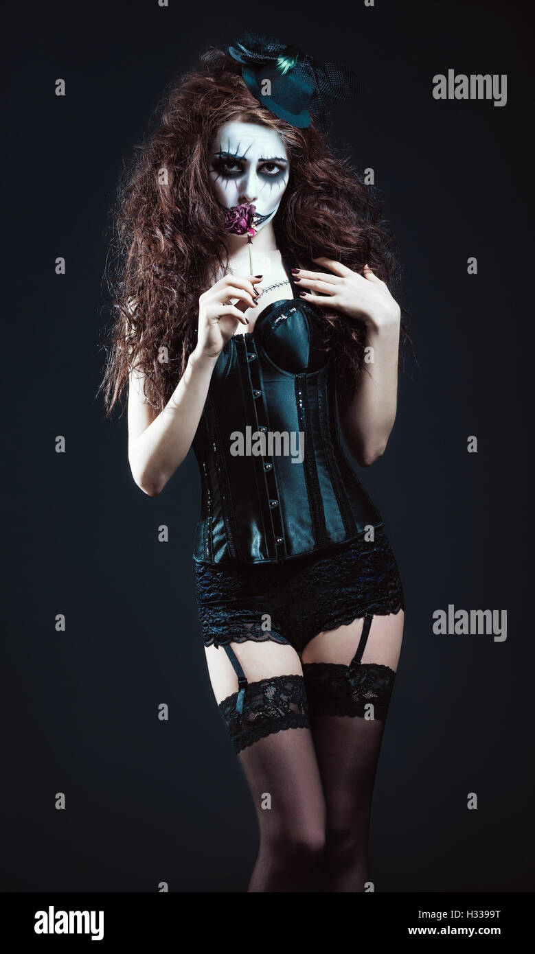 Burlesque costume hi-res stock photography and images - Alamy