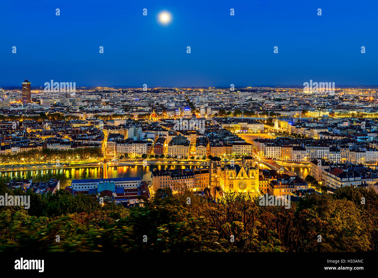Night aerial view lyon france hi-res stock photography and images - Alamy